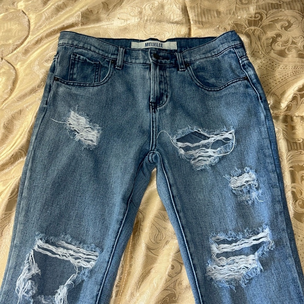 Brandy Melville Jeans. Blue, Size 27. Distressed.